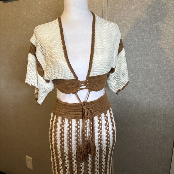 Swim Suit Cover Up (B100) - Picture 1 of 6